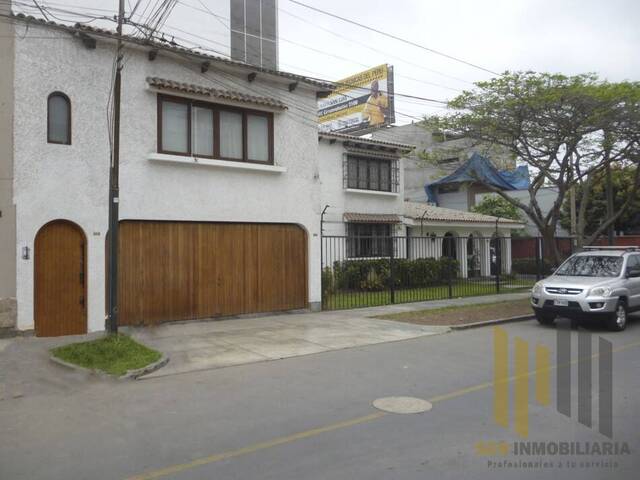 #74 - Casa para Venta en Lima - LIM - 1